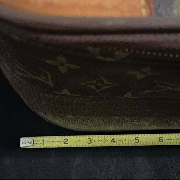 Authentic Louis Vuitton Rolling Suitcase - Picture 15 of 16